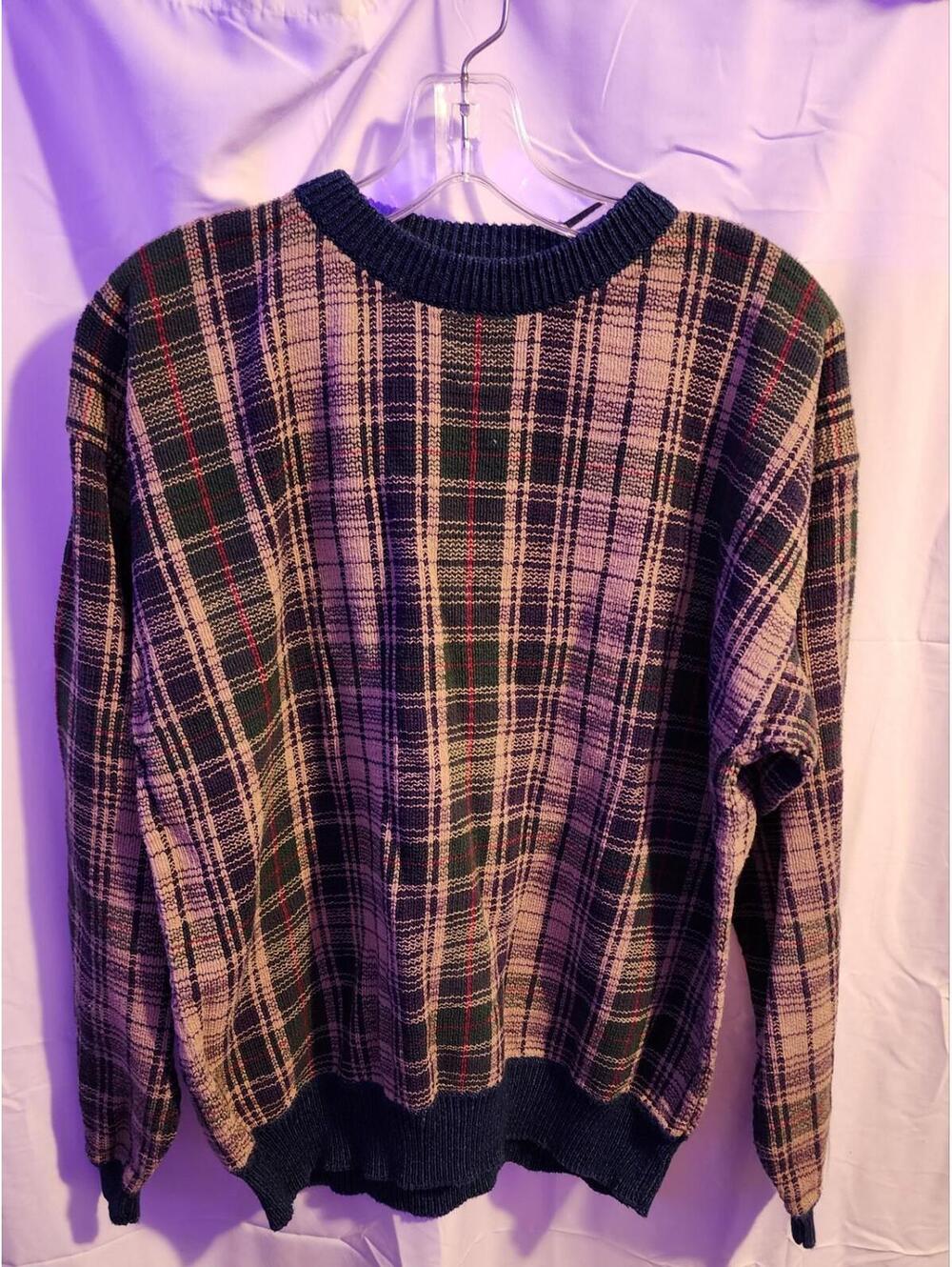 Vintage Canyon Lake Mens Sweater. Mens medium. In good used condition